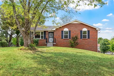 2224 Stokes Rd, Clarksville, TN 37043