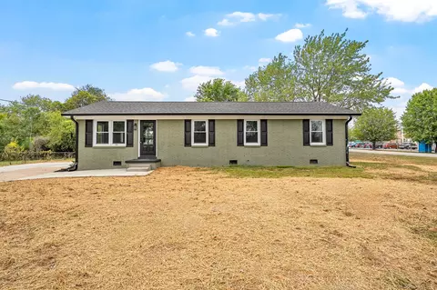 7402 Forestview Dr, Hopkinsville, KY 42240