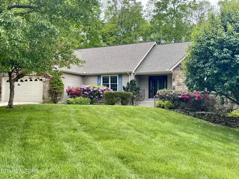 55 Loxley Ln, Crossville, TN 38558