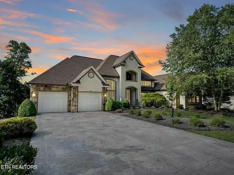 40 Bluff View Ter, Crossville, TN 38558