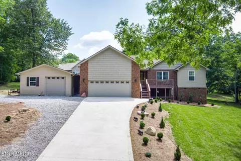 127 Iron Wood Cir, Crossville, TN 38571