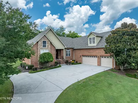 507 Cypress Dr, Maryville, TN 37803