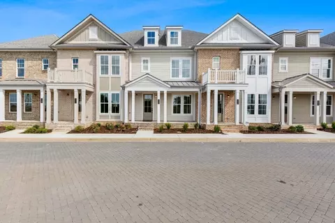 216 Nearwater Pl, Hendersonville, TN 37075