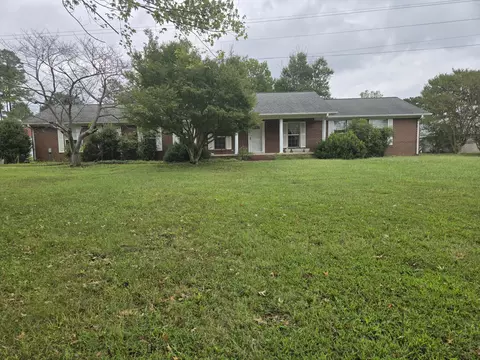 520 Indian Creek Rd, Mcewen, TN 37101