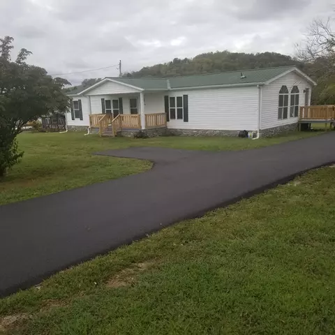 5118 New Harmony Rd, Hartsville, TN 37074