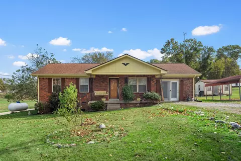 210 Crenshaw Rd, Hartsville, TN 37074