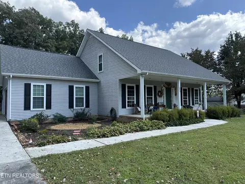3615 Maplewood Dr, Cookeville, TN 38501