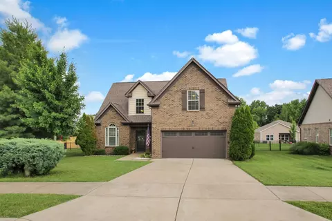 598 Smoky Mountains Dr, Gallatin, TN 37066