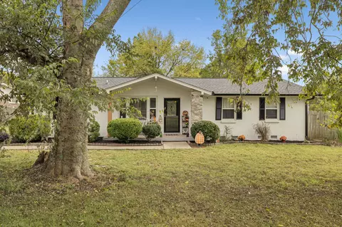 114 Iris Dr, Hendersonville, TN 37075