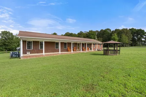2562 Spain Rd, Cypress Inn, TN 38452