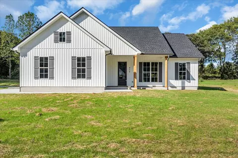 458 Sherwood Dr, Mcminnville, TN 37110