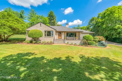 6501 Sherwood Dr, Knoxville, TN 37919