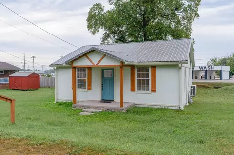 1105 Elm Ave, South Pittsburg, TN 37380