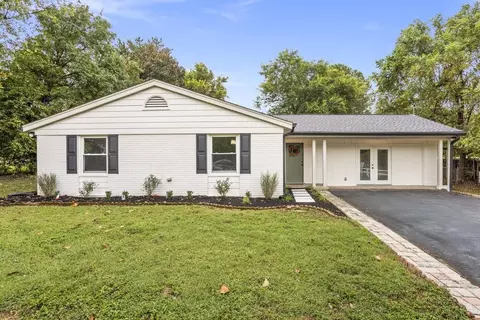 22 Shshone Ct, Old Hickory, TN 37138