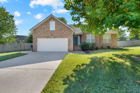 Exterior - 2702 Comer Dr, Murfreesboro, TN 37128 photo 2 of 14