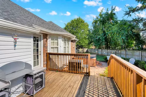 Exterior - 2702 Comer Dr, Murfreesboro, TN 37128 photo 7 of 14