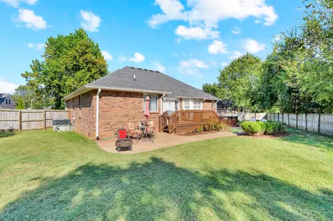 Exterior - 2702 Comer Dr, Murfreesboro, TN 37128 photo 5 of 14