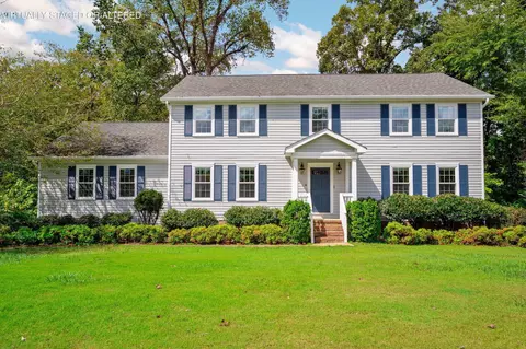 1639 Colonial Shores Dr, Hixson, TN 37343