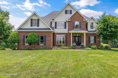 8528 N Ruggles Ferry Pike, Strawberry Plains, TN 37871