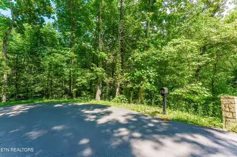 0 Maples Rd, Gatlinburg, TN 37738