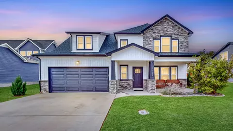 1109 Michaela Cir, Clarksville, TN 37043