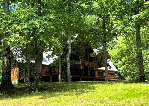 150 Harrison Mill Rd, Benton, TN 37307