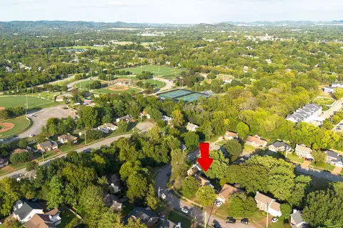 View/Area - 216 Devrow Ct, Franklin, TN 37064 photo 3 of 5