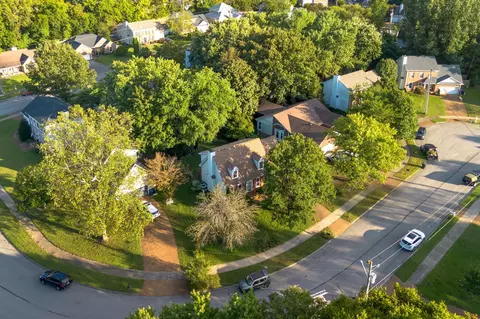 View/Area - 216 Devrow Ct, Franklin, TN 37064 photo 5 of 5