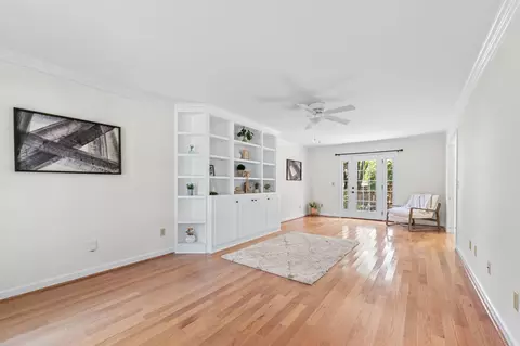 Living - 216 Devrow Ct, Franklin, TN 37064 photo 1 of 5