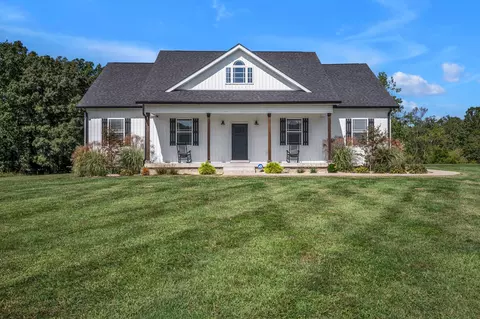 2808 Locke Hollow Rd, Dickson, TN 37055