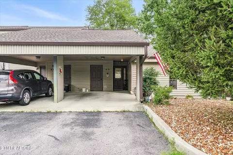 38 Lakeshore Ln #52, Crossville, TN 38558