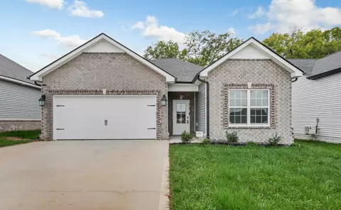 918 Vendue Ave, Clarksville, TN 37042