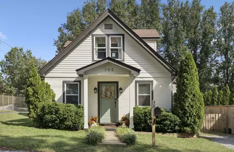 102 41st Ave N, Nashville, TN 37209