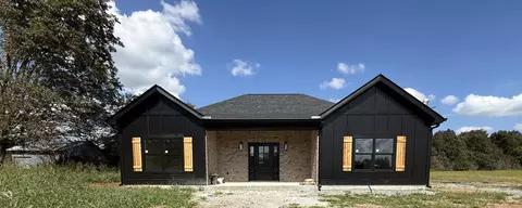 360 Laws Hill Rd, Lewisburg, TN 37091