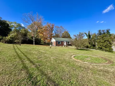 2340 Fernwood Dr, Nashville, TN 37216