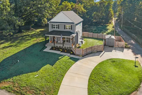 165 Cross Ln, Clarksville, TN 37040