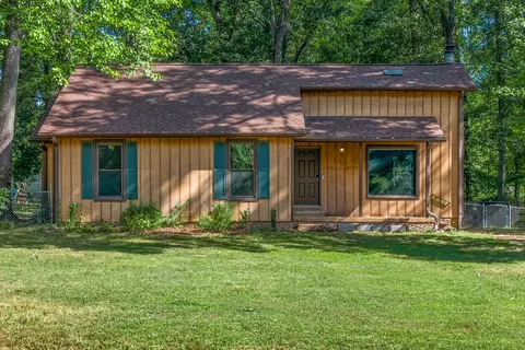 605 Marigold Dr, Clarksville, TN 37042