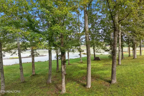 605 S Lake Dr, Oneida, TN 37841 photo 55