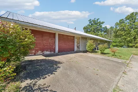 Exterior - 3924 Only Rd, Only, TN 37140 photo 14 of 20