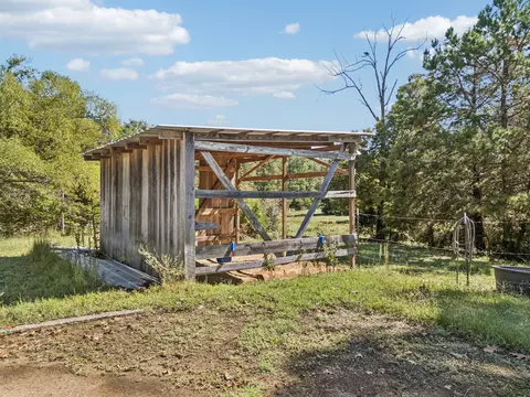 Exterior - 3924 Only Rd, Only, TN 37140 photo 15 of 20