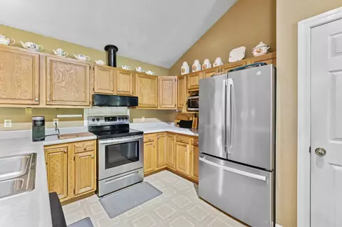 Kitchen - 3924 Only Rd, Only, TN 37140 photo 4 of 4