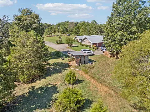 View/Area - 3924 Only Rd, Only, TN 37140 photo 1 of 29