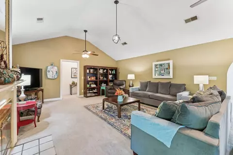 Living - 3924 Only Rd, Only, TN 37140 photo 2 of 4