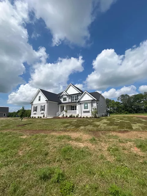 332 Woodbine Rd, Gallatin, TN 37066