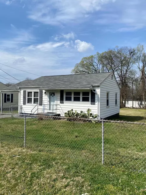 807 Richmond Ave, Rossville, GA 30741