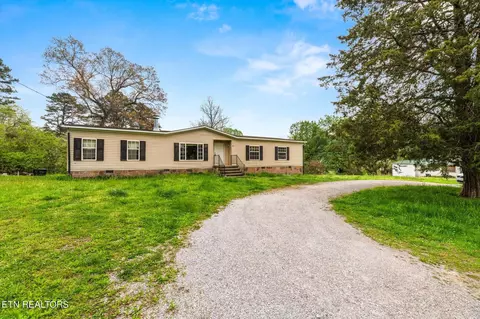 6600 Collins Ln, Knoxville, TN 37918