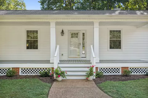 205 E Hills Ter, Dickson, TN 37055 photo 5