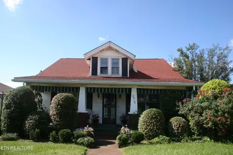 2515 N Central St, Knoxville, TN 37917