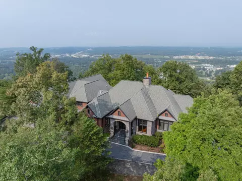 8441 Balata Dr, Ooltewah, TN 37363