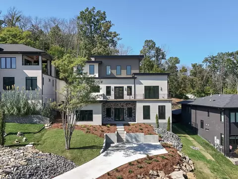 5817 Woodland Hills Dr, Nashville, TN 37211